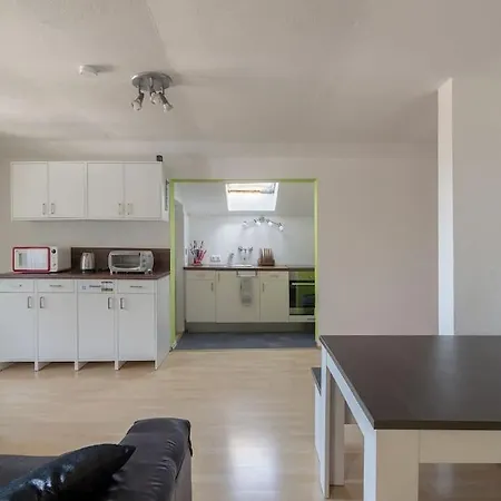 Lovely Spacious 3room Loft Under Roof-100m2-touristarea דירה *