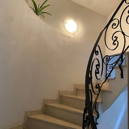 Apartmán Lovely Spacious 3room Loft Under Roof-100m2-touristarea *