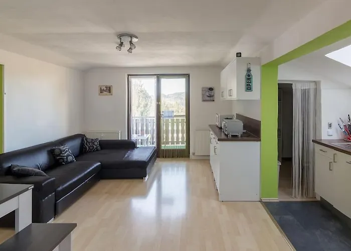 Lovely Spacious 3room Loft Under Roof-100m2-touristarea